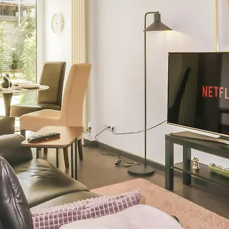 Gemuetliches 2 Mit Garten, Grillmoeglichkeit Und Stauraumflaeche