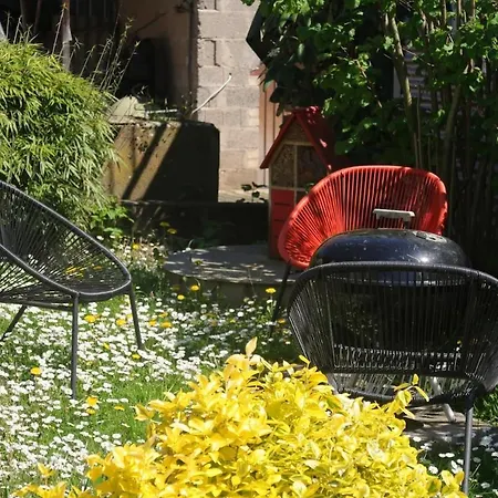 Apartamento Gemuetliches 2 Mit Garten, Grillmoeglichkeit Und Stauraumflaeche Büdingen