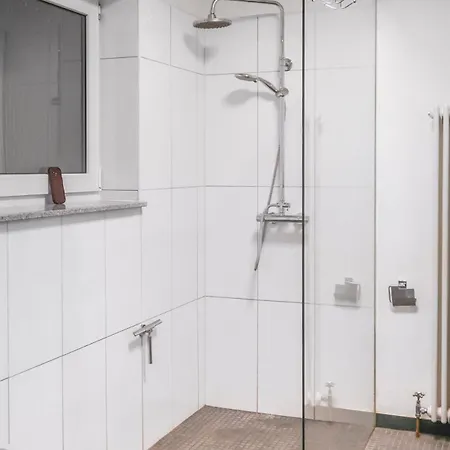 Apartamento Gemuetliches 2 Mit Garten, Grillmoeglichkeit Und Stauraumflaeche